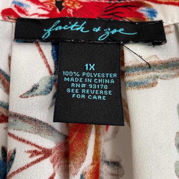 Faith & Zoe 1X floral long sleeve blouse V neck with buttons elastic cuffs - Picture 7 of 10